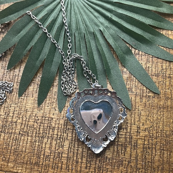 Vintage Silver Reversible Mirrored Heart Silver Necklace/ Costume Jewelry - Picture 3 of 6